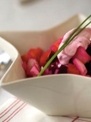 Rosolli on joulupöydän itseoikeutettu salaatti. Kuva Pia Inberg