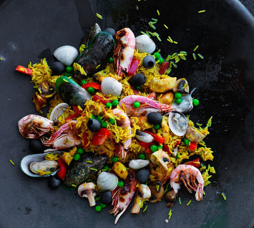 Mökkipaellaan voi jemmata itselle mieluisia makupaloja. Kuva: <span class="photographer">Pia Inberg.</span>