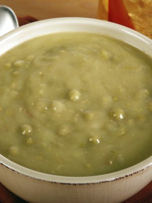 Laittaisitko tähän sipulia ja sinappia vai kenties nyhtöpossua? Kuva: <span class="photographer">Istockphoto.</span>