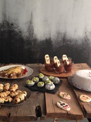 Yhtä hirvitystä kaikki eivät uskaltaneet edes maistaa. Arvaatko, mitä? Kuva: <span class="photographer">Riikka Väliahde</span>