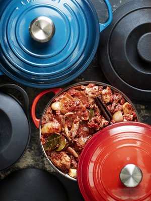 Vegaaninen stifado on herkullinen pataruoka.