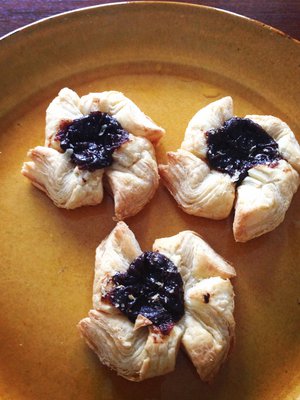 Perinteiset tähtitortut voi tehdä myös pulskempina versiona. Kuva: <span class="photographer">Sanna Maskulin.</span>