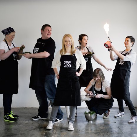 Soppa365:n toimituksessa pidetään avokadoista ja kananmunista. Kuva: Sami Repo.