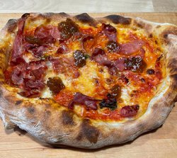 Napolilainen pizza