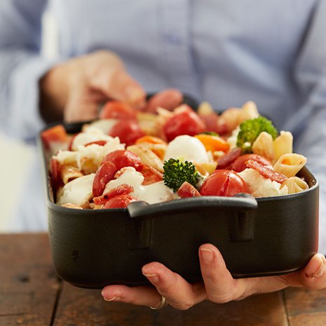 Kokeile  chorizon tilalla kypsennettyjä bratwursteja. Kuva: Anna Huovinen.