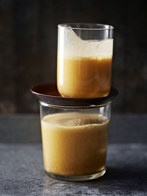 Pian sinäkin juot tyrni-mylkiä. Kuva: <span class="photographer">Panu Pälviä</span>