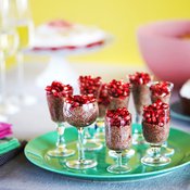 Chia-siemenistä tehty kaakaojälkiruoka on gluteeniton ja maidoton. Kuva: <span class="photographer">Panu Pälviä</span>