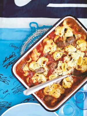 Jos haluat tehdä vaikutuksen vieraisiisi, täytä täytä pastakuoret juustotahnalla. Kuva: <span class="photographer">Elvi Rista.</span>