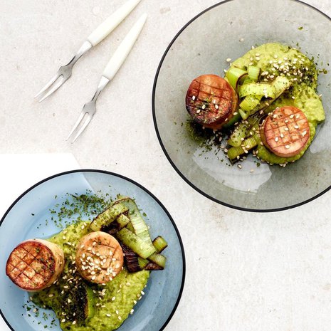 Osterivinokkaista saa marinoimalla ja paistamalla ihanat vegealkupalat juhlapöytään.