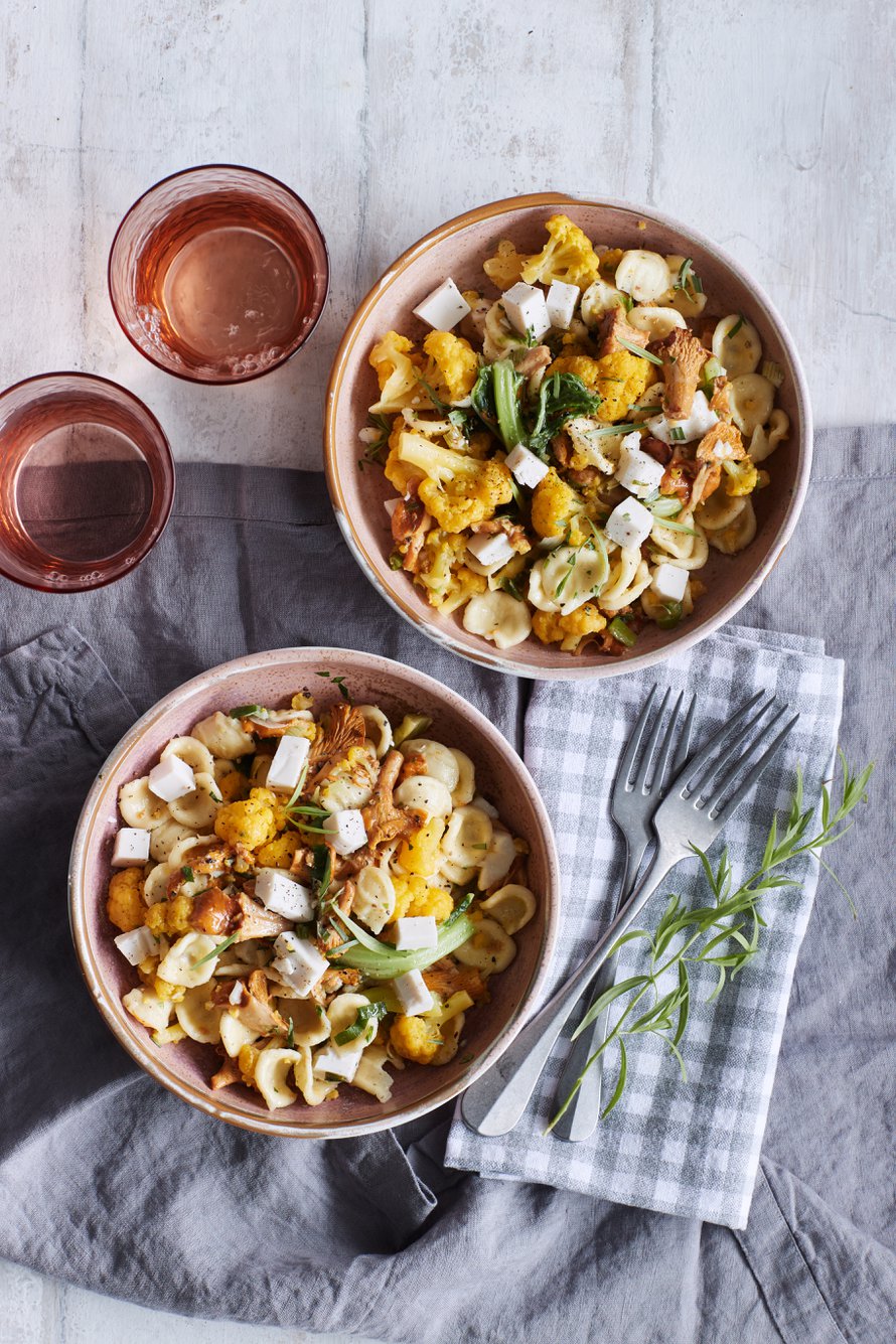 Sesongin parhaassa pasta-annoksessa on kantarelleja ja kukkakaalia.