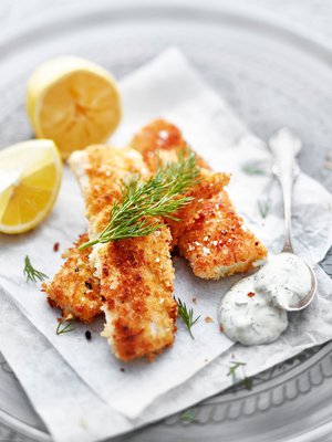 Kermaviilikastike on ainakin kalapuikkojen kaveri. Kuva: <span class="photographer">Reetta Pasanen.</span>