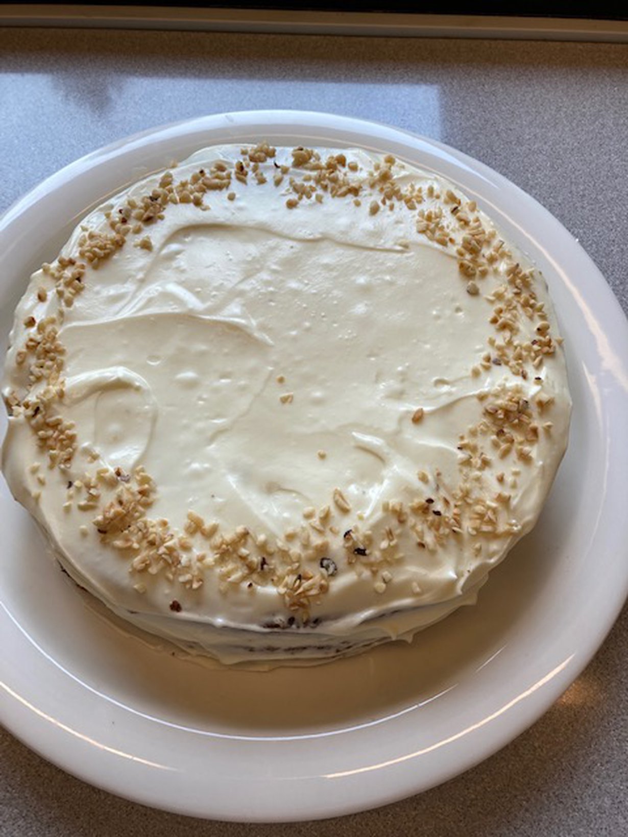 Herkullinen ja mehevä porkkanakakku