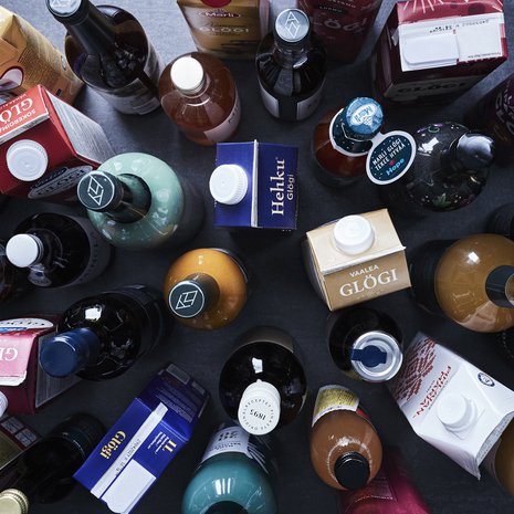 Arvioitavana oli 34 erilaista, vahvasti maustettua ja perinteistä glögiä. 