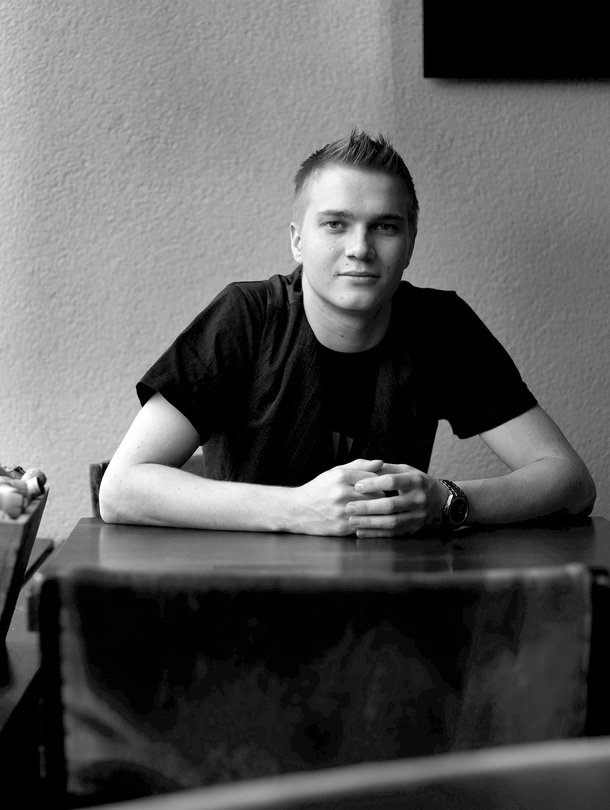 Markku Niemi työskentelee ravintola Murussa. Kuva: <span class="photographer">Tuukka Koski.</span>