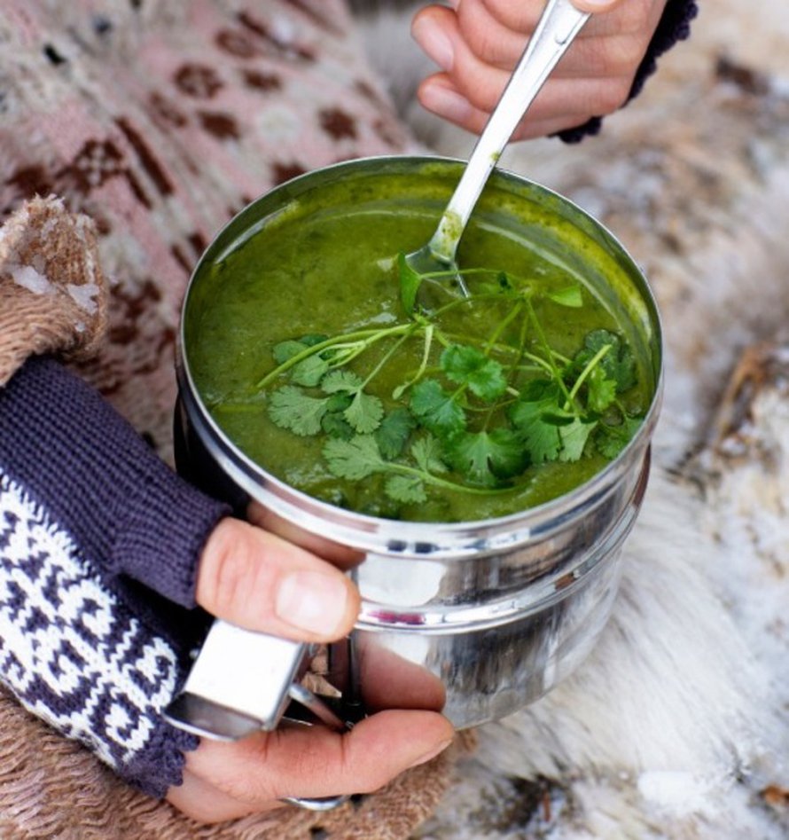 Höyryävässä keitossa ei ole kaloreta kuin 58/kcal per annos. Kuva: <span class="photographer">Laura Riihelä</span>